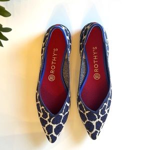 RARE Indigo Giraffe 8.5- EUC & sold out everywhere